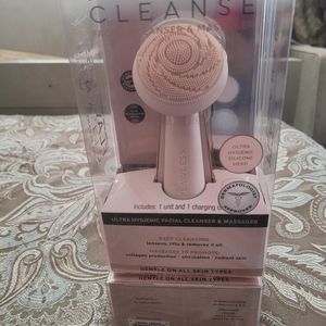 Flawless Cleanse and facial Massager